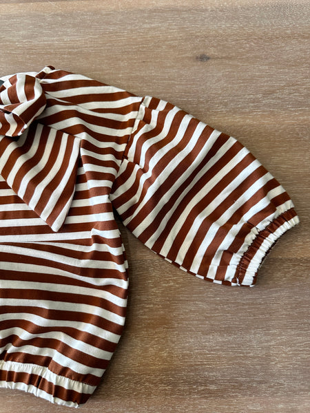 MAGLIA CON FIOCCO