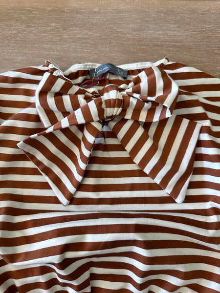 MAGLIA CON FIOCCO