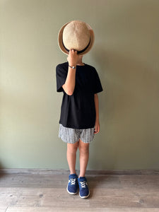 T-SHIRT CON TASCHINO